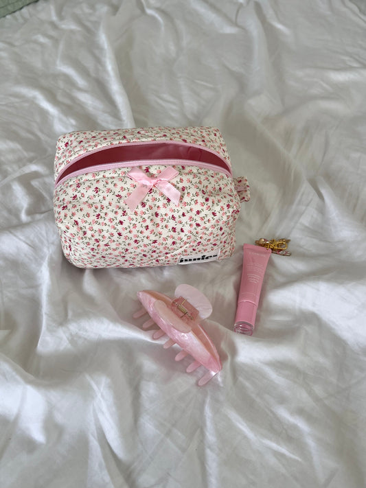 Beauty Bag in On Point!