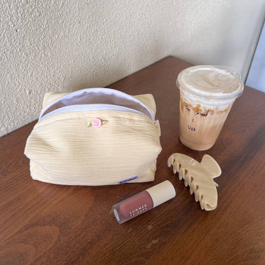 Beauty Bag in Custard