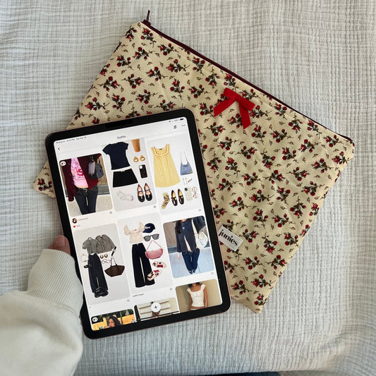 iPad Sleeve in Cupid's Bow