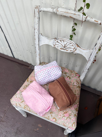 Beauty Bag in Angel Cake