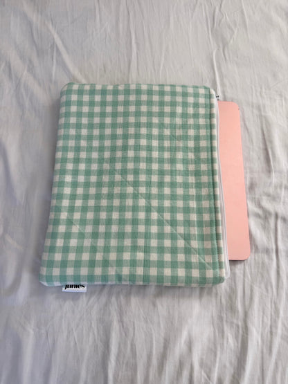 iPad Sleeve in Clover